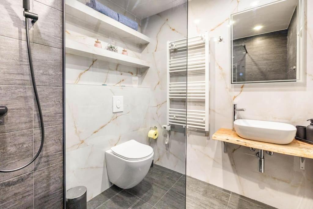 Cozy Renovated Apartment Close To Schoenbrunn Palace Wien Ngoại thất bức ảnh